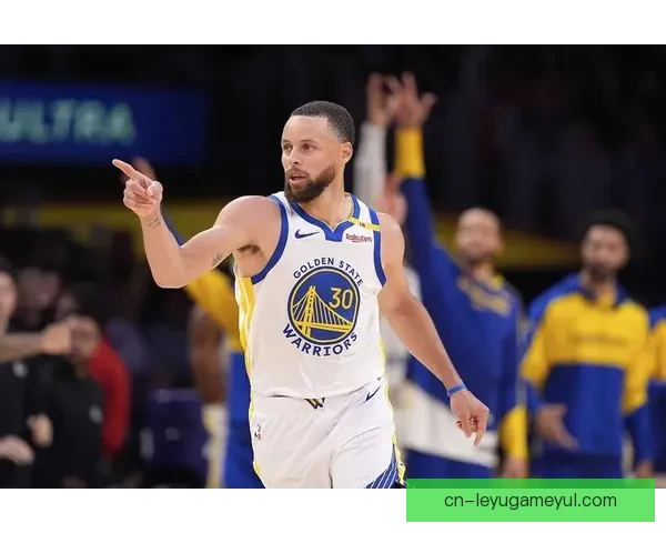 库里自嘲最老首发 享受这一特殊纪录