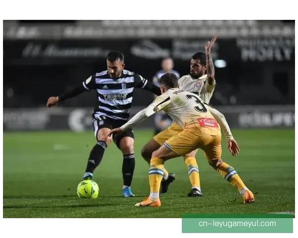 弗里克盼贝尔纳尔中场更简洁